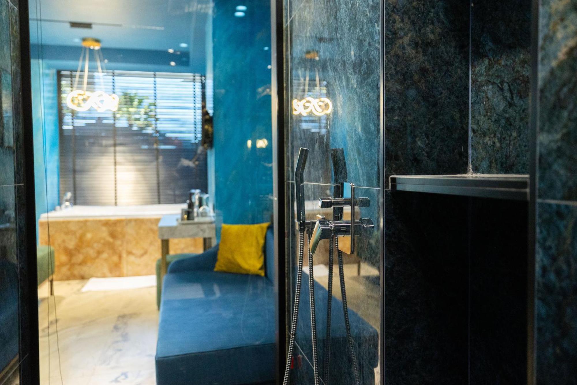 Mustafa Suites Vlorë Esterno foto