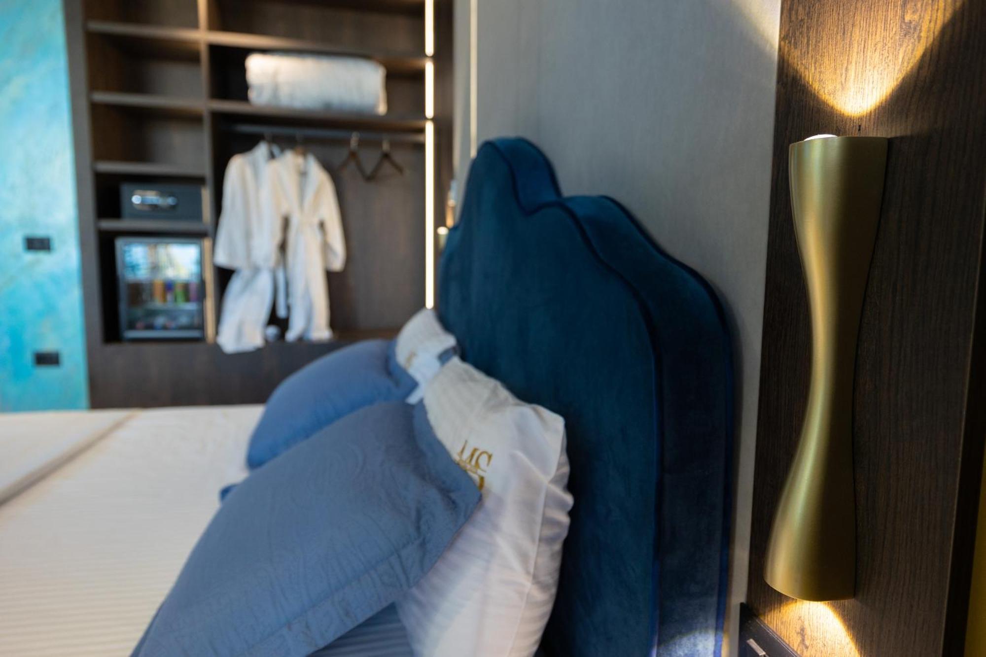 Mustafa Suites Vlorë Esterno foto